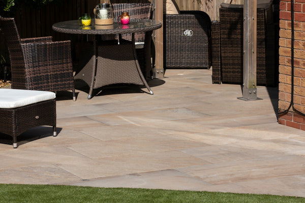 Landscaping Benefits of Porcelain Paving